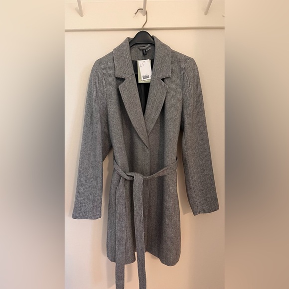 New H&M Divided Coat - Picture 2 of 9